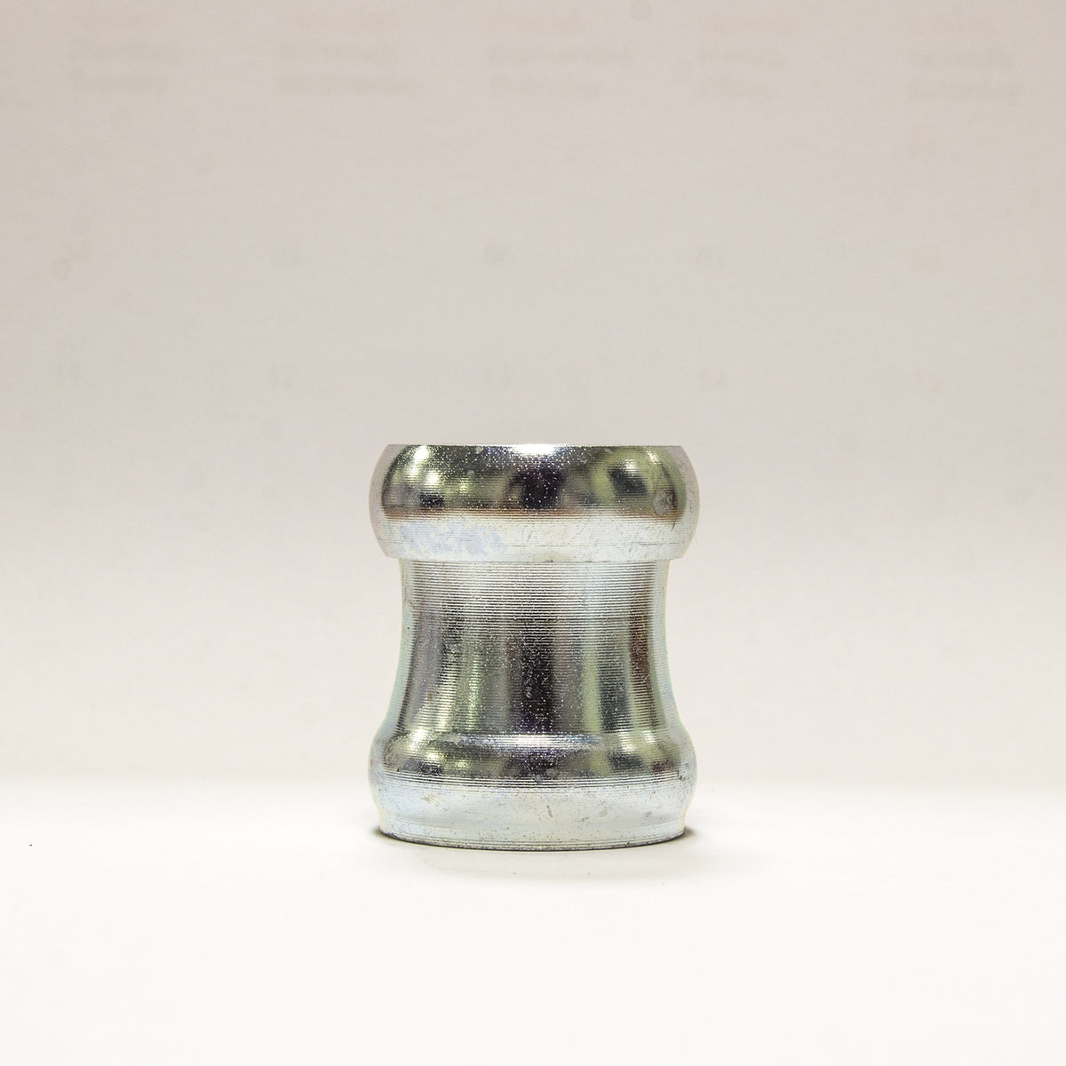 Borchia regolabile distanziale zincata 32x34 mm foro 15/20 mm